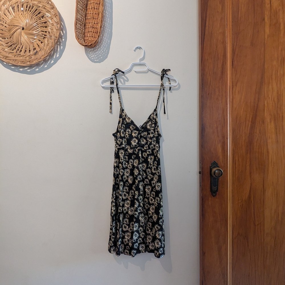 Topshop Black and Cream Floral mini Dress